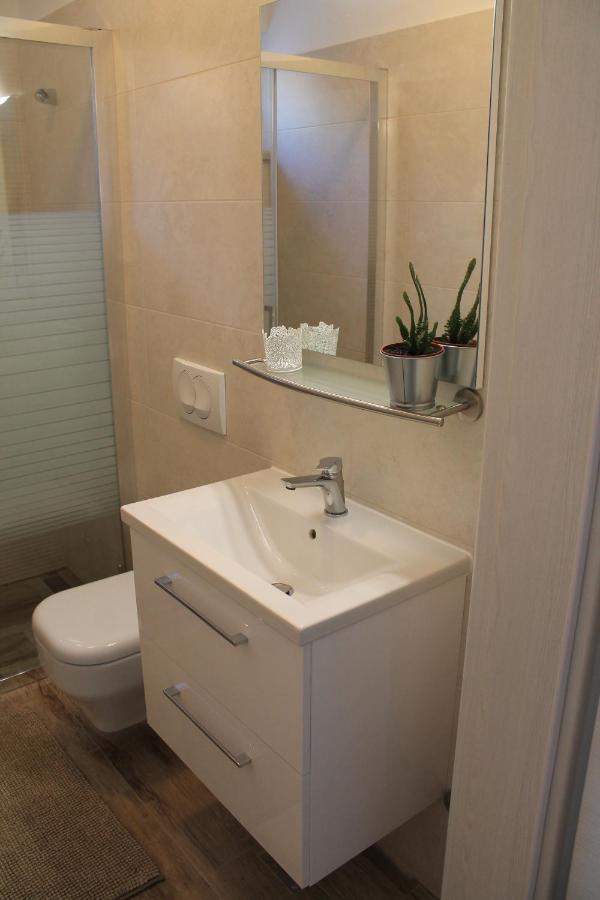 Apartmani Klaudija Valun Zewnętrze zdjęcie